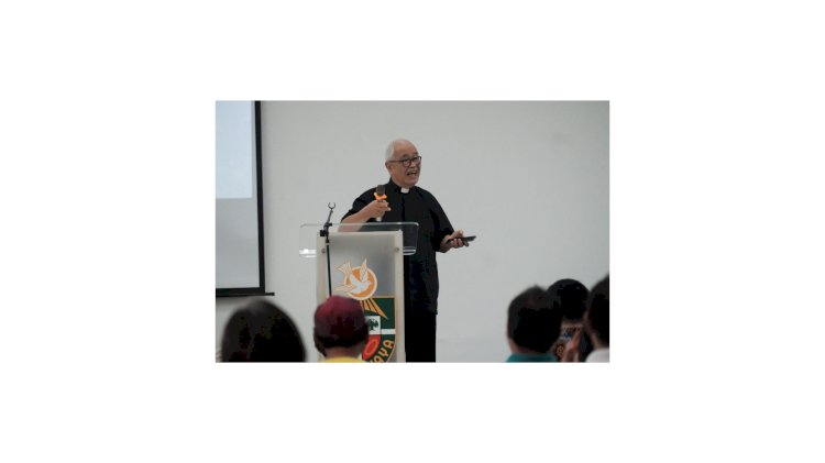 Mewujudkan Keutuhan Alam Ciptaan Melalui Bank Sampah dan Eco Enzyme